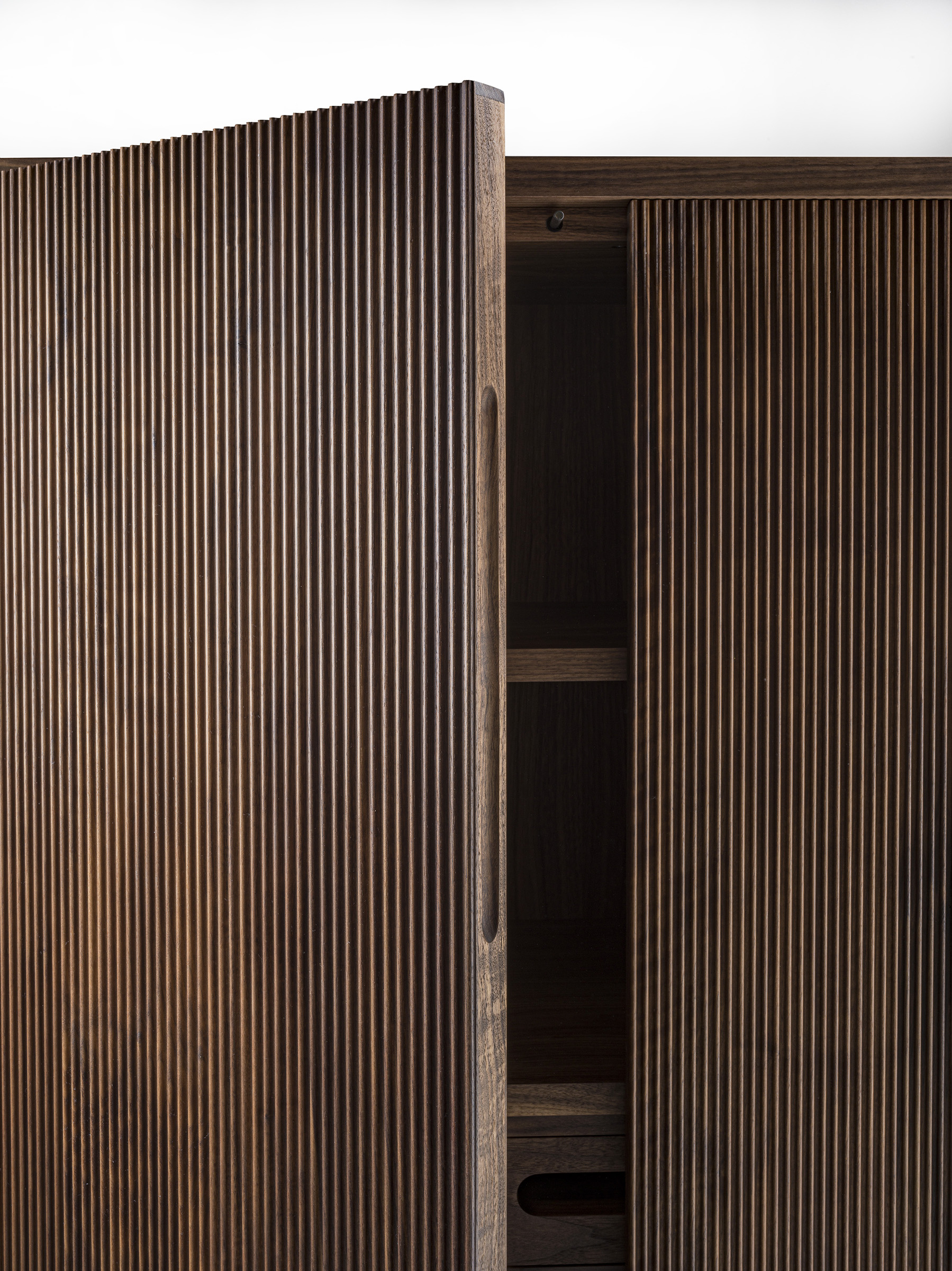 REVO HIGH Gallery 5