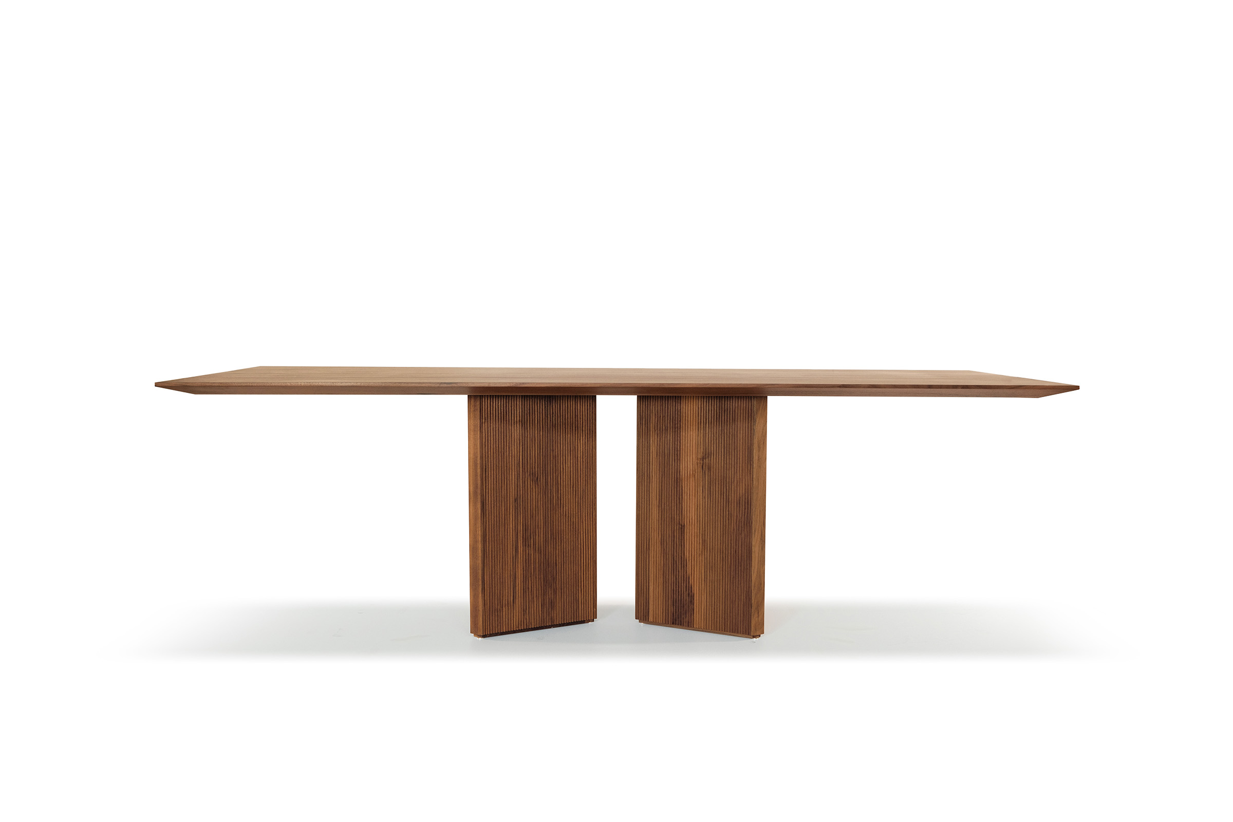 REVO TABLE Gallery 1