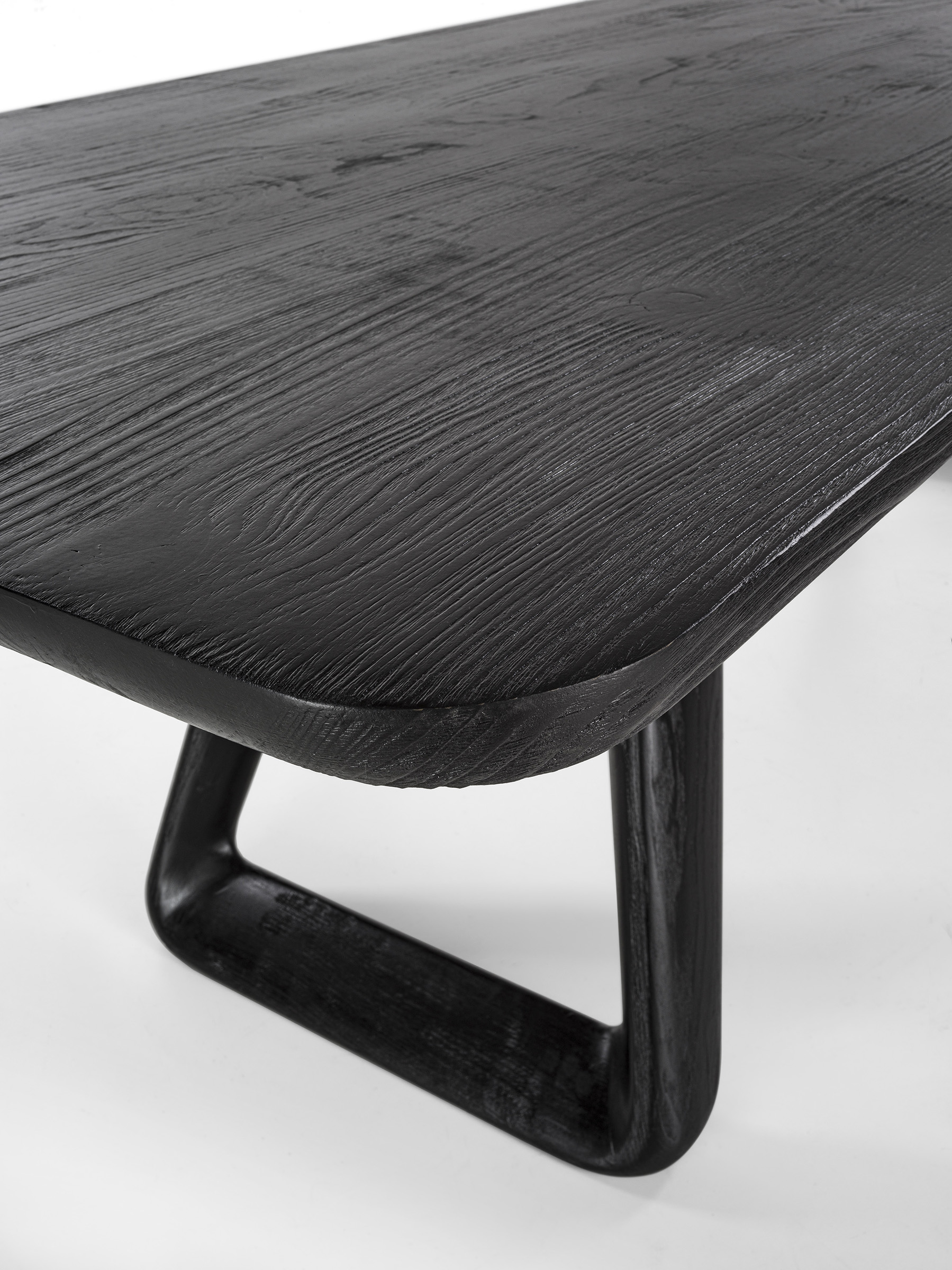 SOSPIRO TABLE Gallery 4