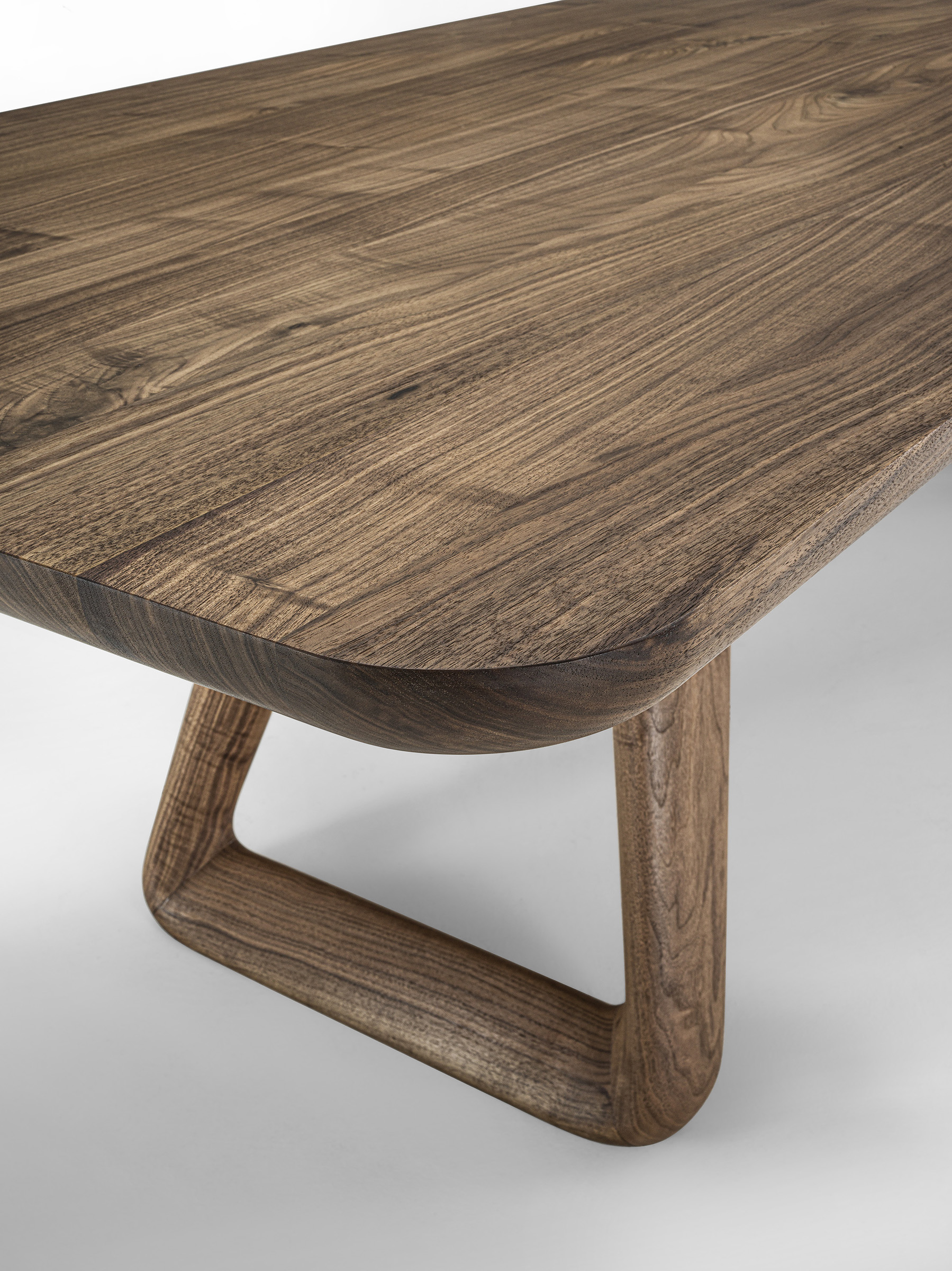 SOSPIRO TABLE Gallery 7