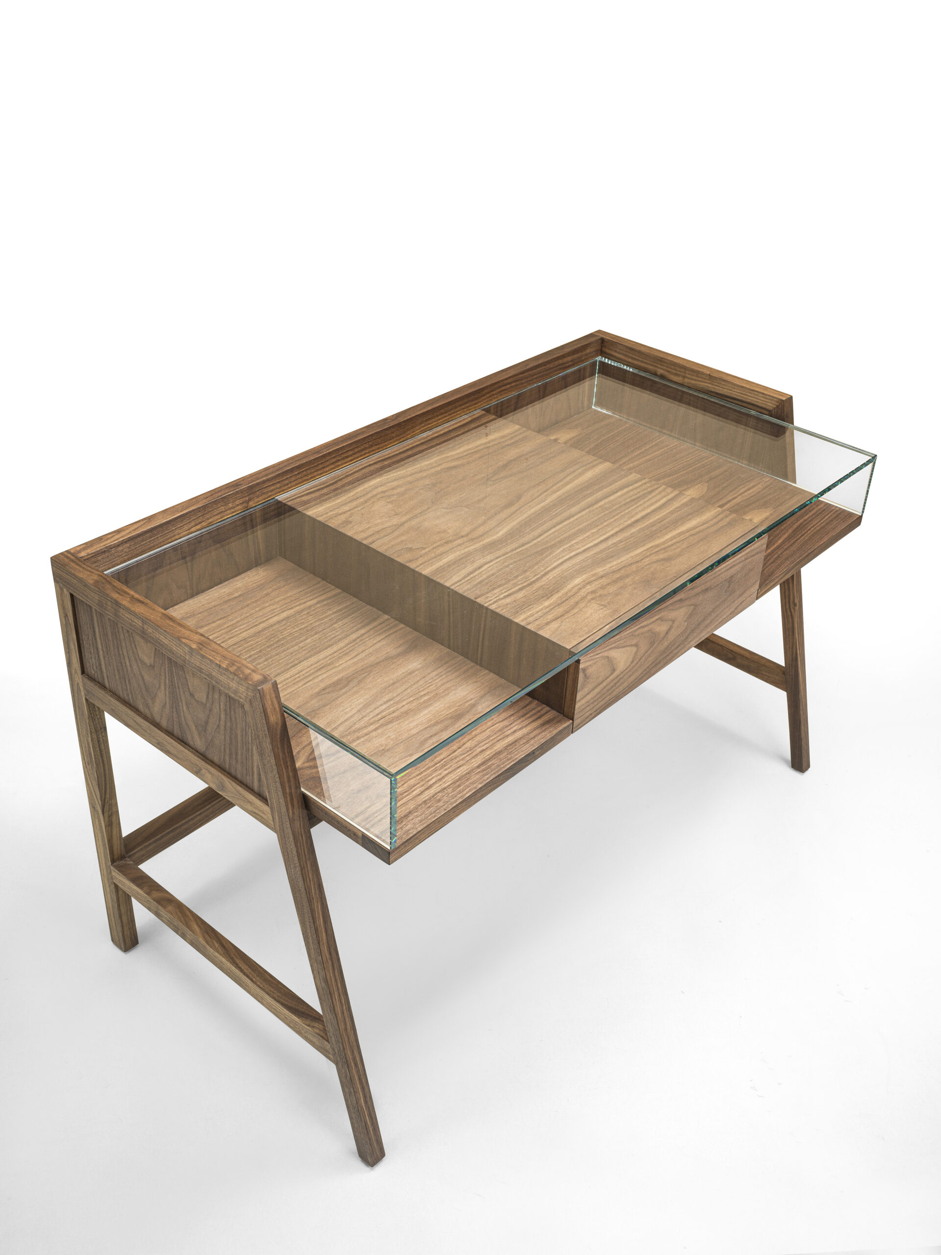 WRITING DESK Gallery 2