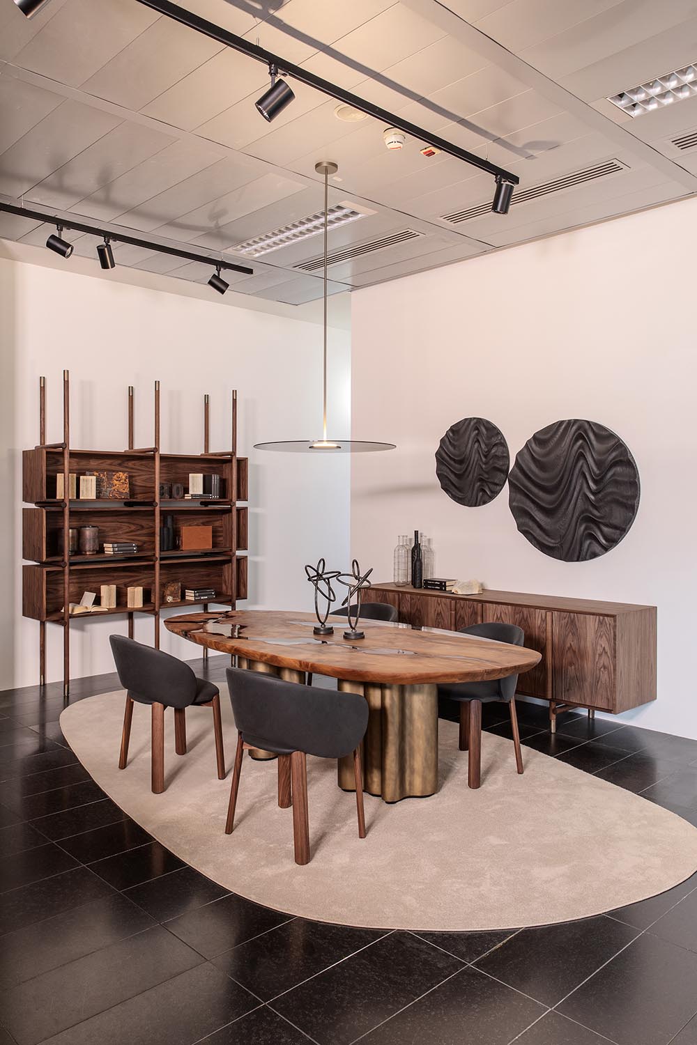 AQUA SIDEBOARD Gallery 1