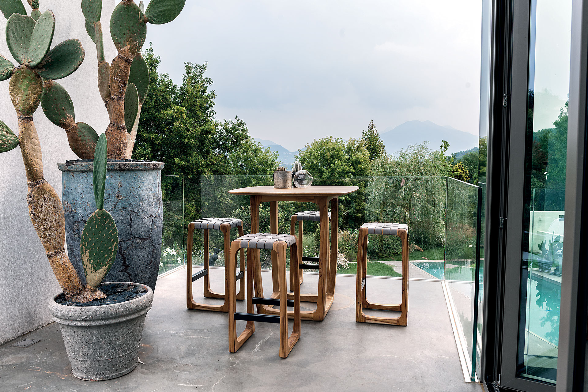 BUNGALOW BAR TABLE WOOD Gallery 6