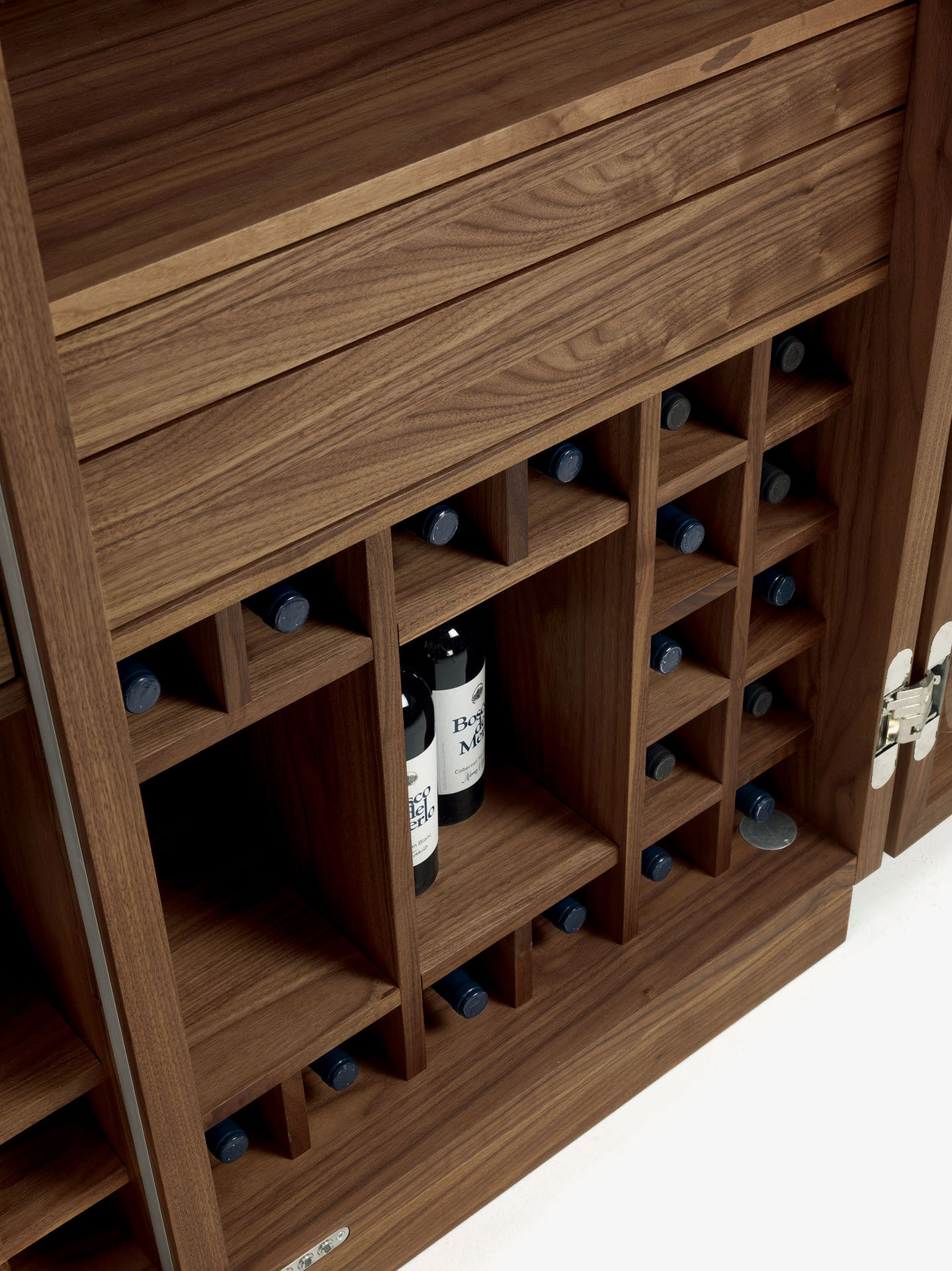 CAMBUSA WINE /JUMBO Gallery 5